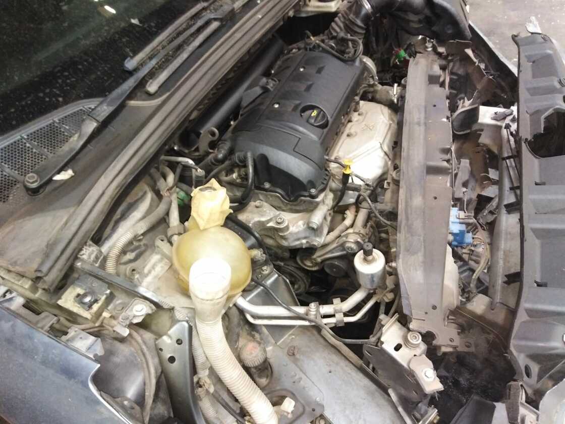 Peugeot 308 2008    EN DESARME